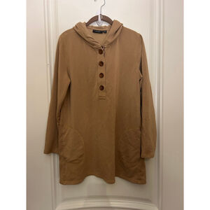 Women's Susan Graver Weekend Tan Hoodie Sweatshirt M with Brown Buttons